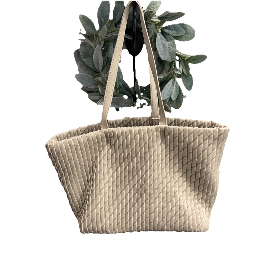 Women's EXPRESSIONS NYC Vegan Tote Purse Handbag Beige Amazing!!